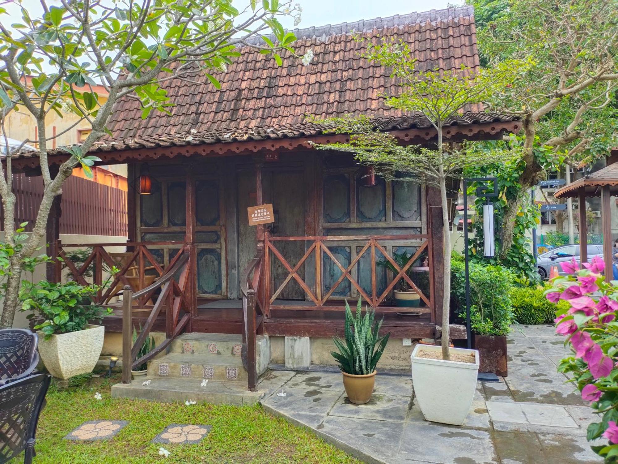 Sojourn Hotel 4*